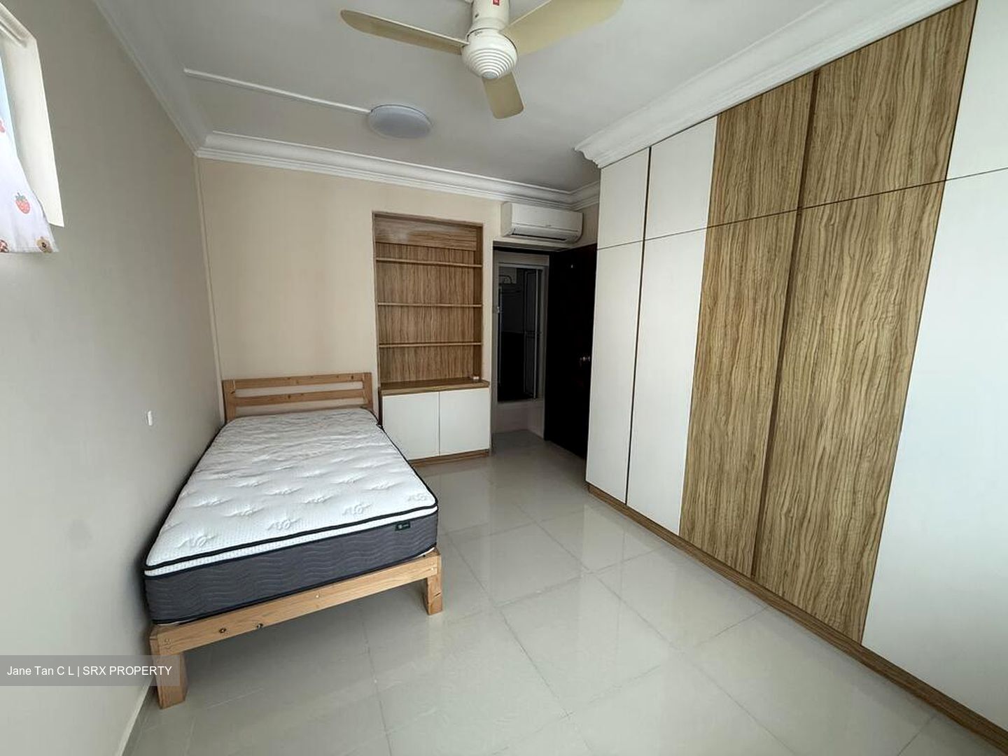 Blk 285C Toh Guan Road (Jurong East), HDB Executive #633396131